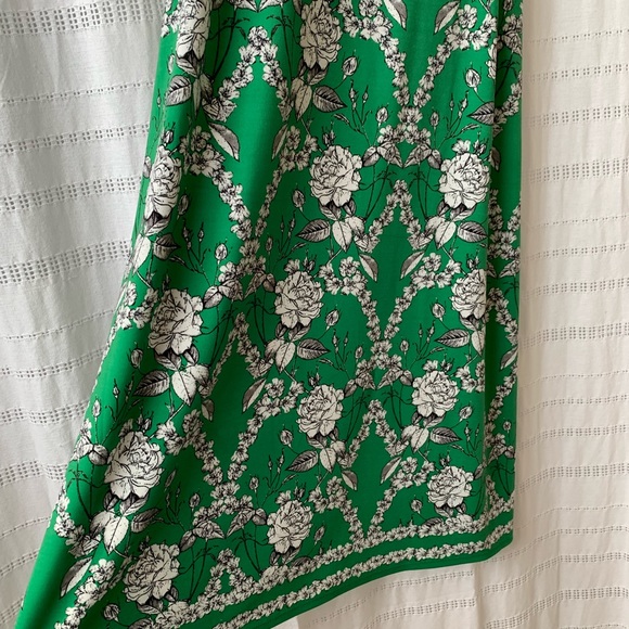 Max Studio Green Floral Halter Flowy Silky Slip Dress Dainty Feminine Shift - Picture 7 of 13